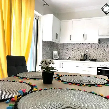 Lilis Apt In Center With Sea View Karpathos Exterior foto